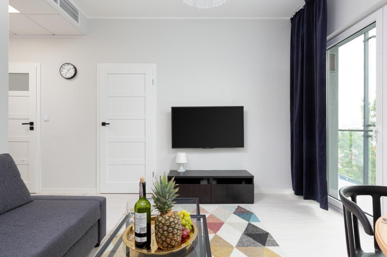 Business Center Apartments Warsaw Wola By Noclegi Renters Dış mekan fotoğraf