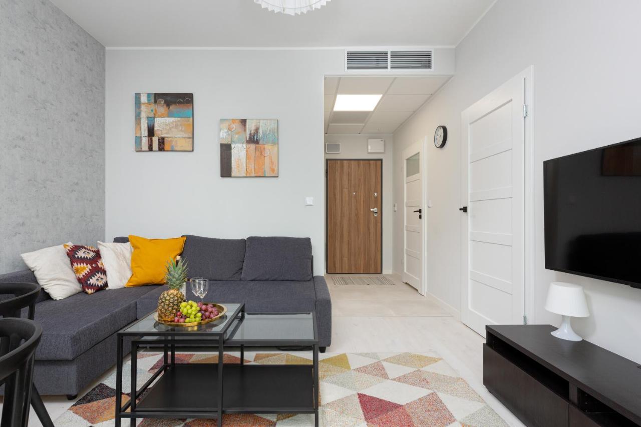 Business Center Apartments Warsaw Wola By Noclegi Renters Dış mekan fotoğraf