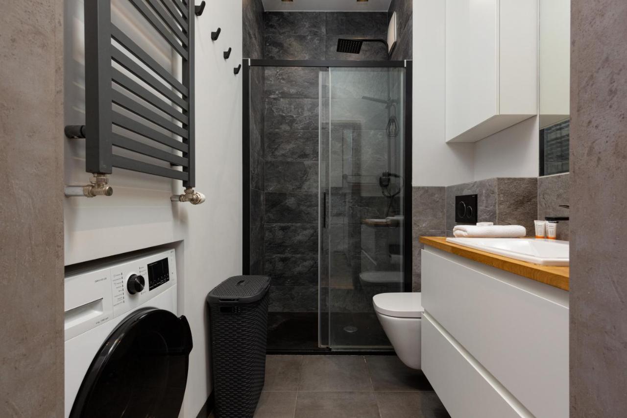 Business Center Apartments Warsaw Wola By Noclegi Renters Dış mekan fotoğraf