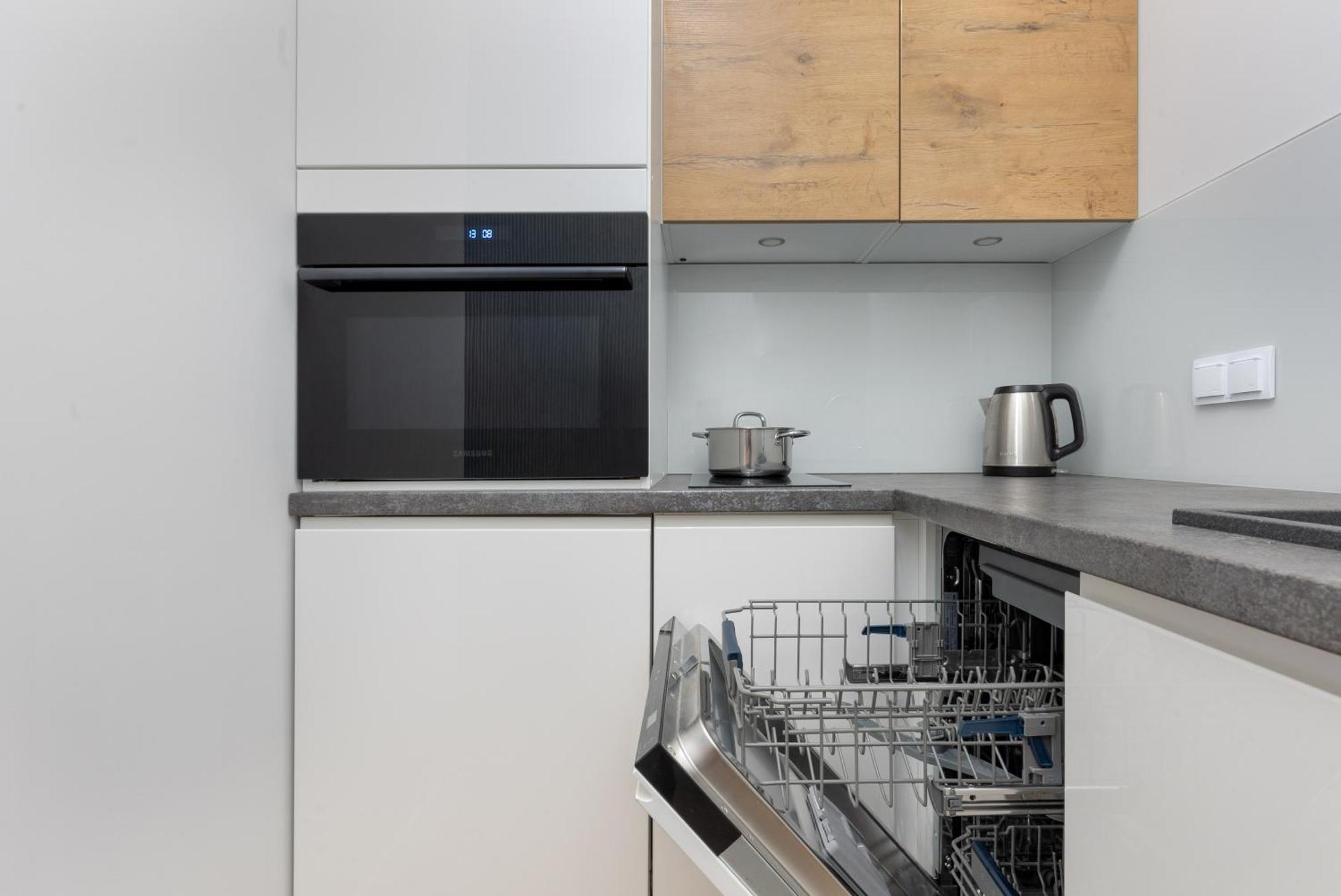 Business Center Apartments Warsaw Wola By Noclegi Renters Dış mekan fotoğraf